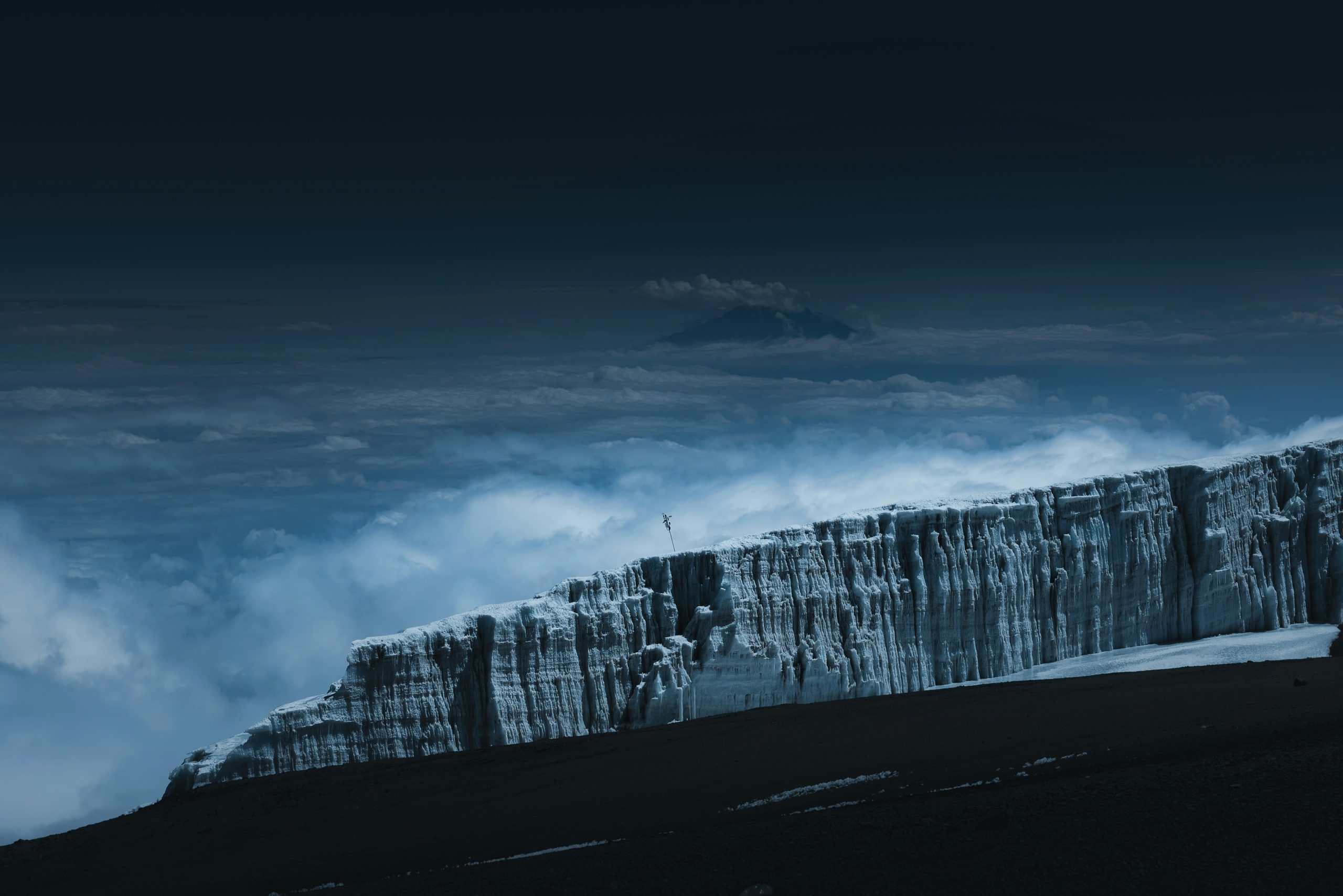 Marangu route 6 Days Kilimanjaro luxury climb
